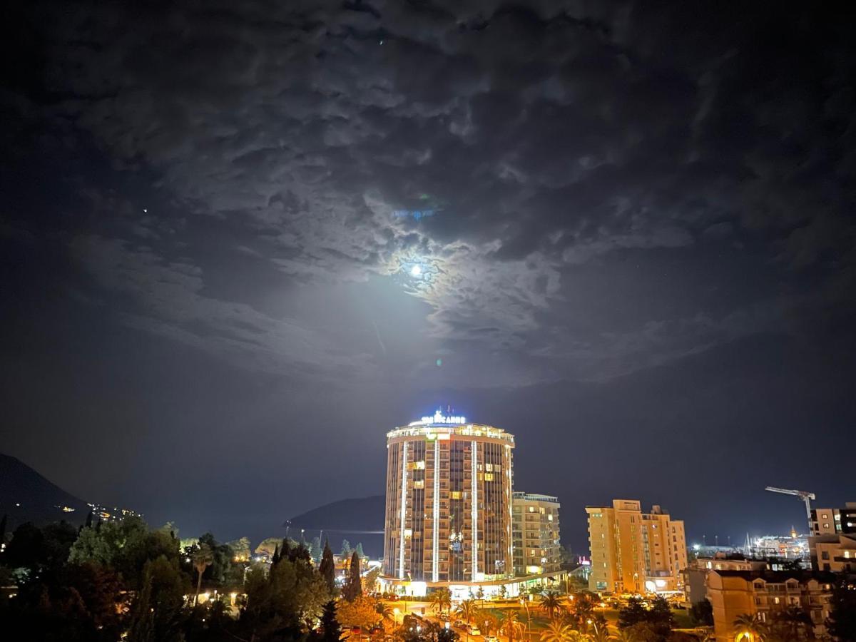 Lux Panorama Apartment Budva Bagian luar foto